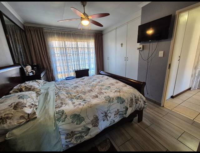 3 BEDROOM HOUSE FOR SALE IN NEW REDRUTH